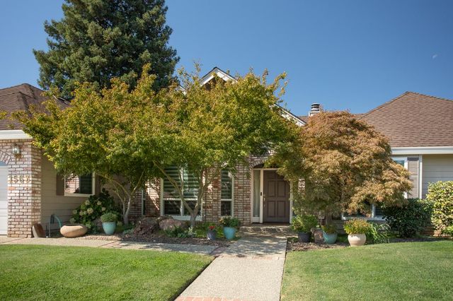 1563 Del Lago, Yuba City, CA 95991