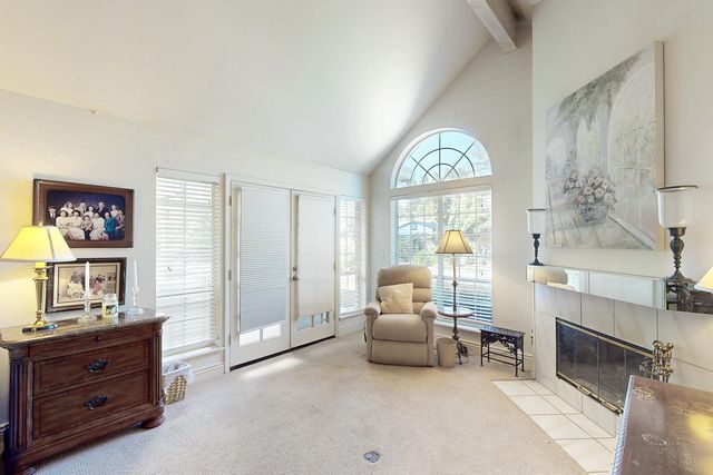 1563 Del Lago, Yuba City, CA 95991