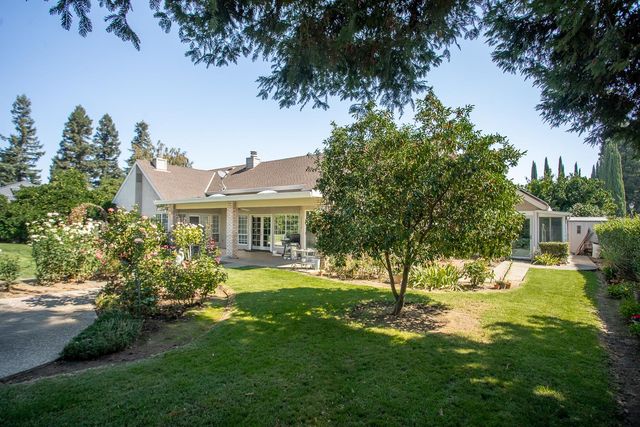 1563 Del Lago, Yuba City, CA 95991