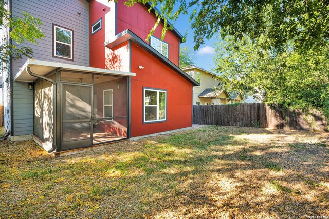 121 Alabama, San Antonio, TX 78203