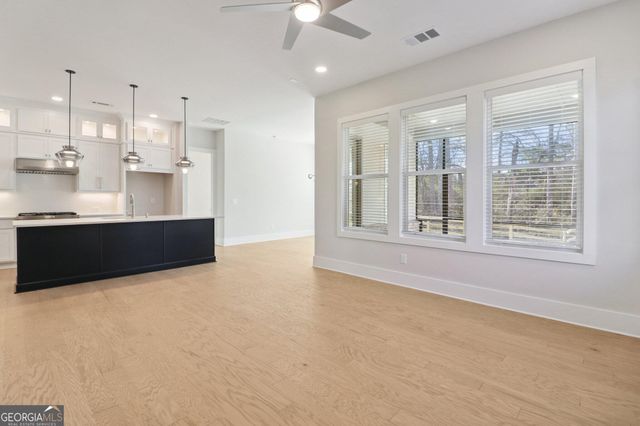 185 Mooney Road, Woodstock, GA 30188