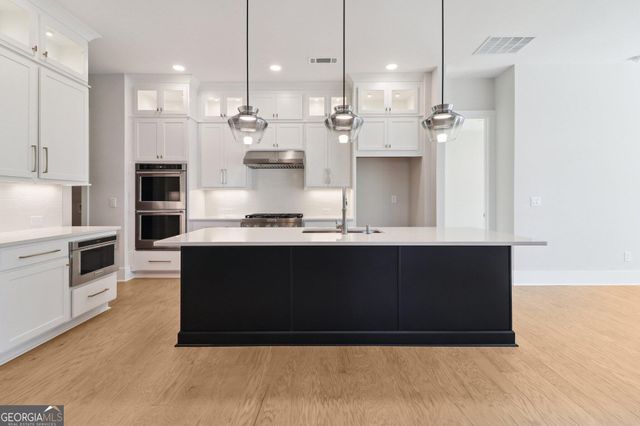 185 Mooney Road, Woodstock, GA 30188