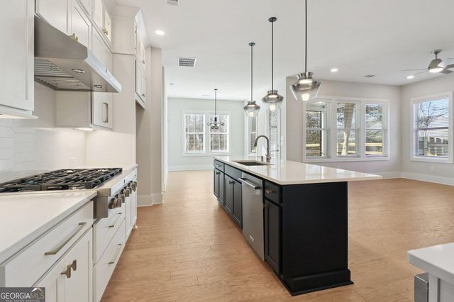 185 Mooney Road, Woodstock, GA 30188