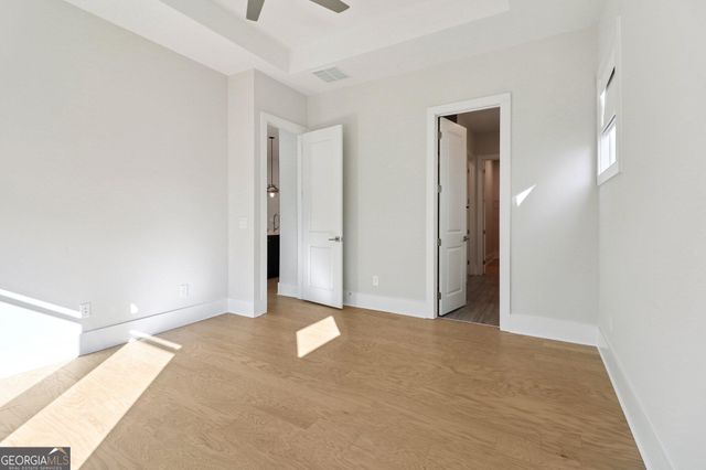 185 Mooney Road, Woodstock, GA 30188