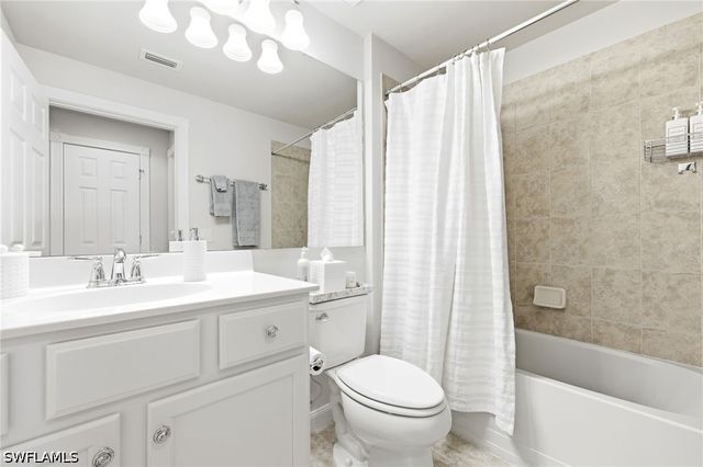 8658 Genova CT, Naples, FL 34114