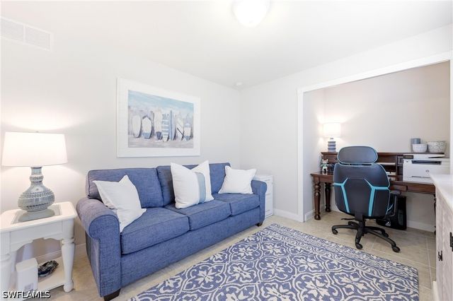 8658 Genova CT, Naples, FL 34114