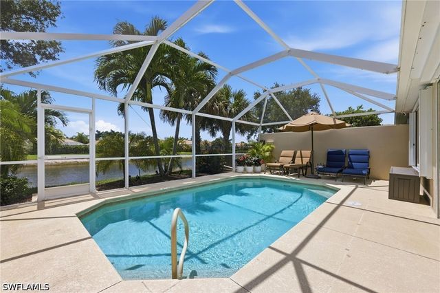8658 Genova CT, Naples, FL 34114