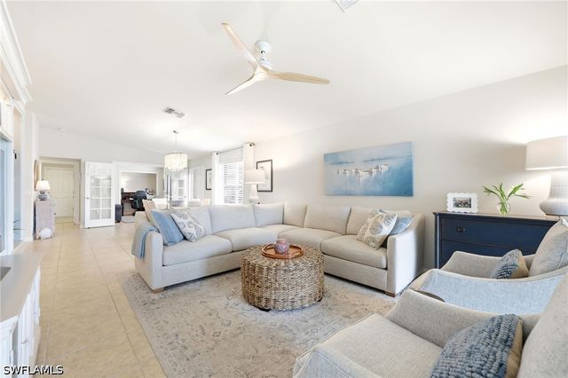 8658 Genova CT, Naples, FL 34114