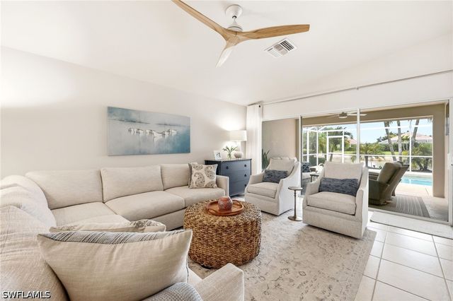 8658 Genova CT, Naples, FL 34114