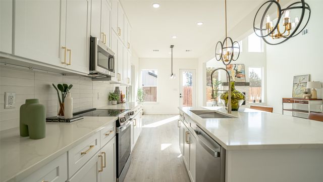 5634 Barkridge Drive, Granbury, TX 76048