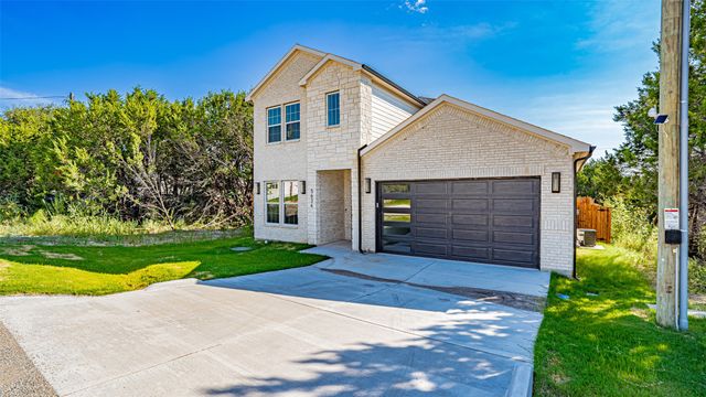5634 Barkridge Drive, Granbury, TX 76048