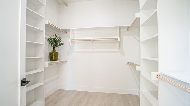 5634 Barkridge Drive, Granbury, TX 76048