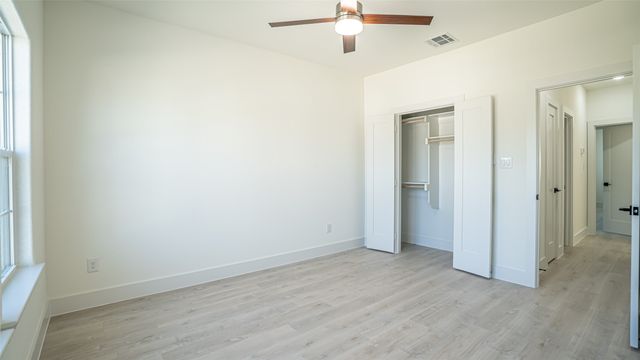 5634 Barkridge Drive, Granbury, TX 76048