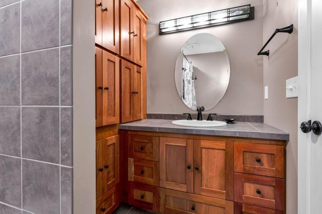 477 W 4th Avenue, Columbus, OH 43201