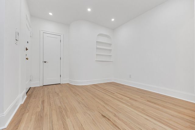 161 E 91st St Apt 2B, New York City, NY 10128