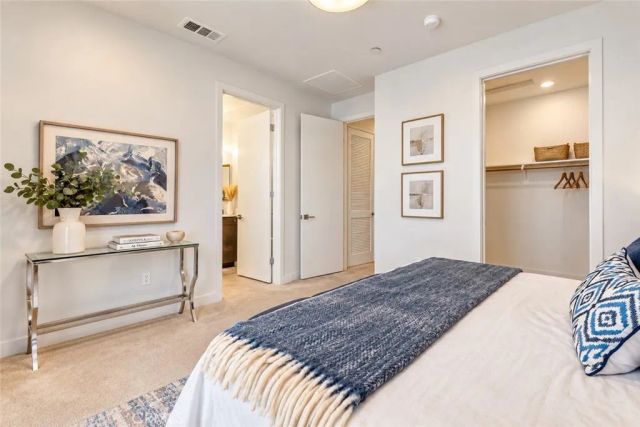 2700 E Chaucer 41, Los Angeles, CA 90065