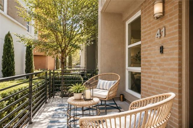 2700 E Chaucer 41, Los Angeles, CA 90065
