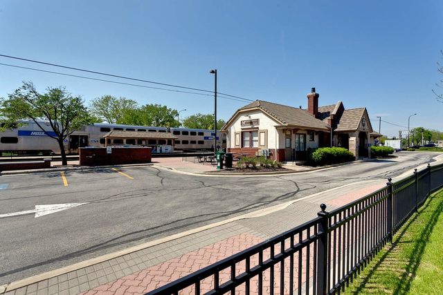 119 N Wille Street, Mount Prospect, IL 60056