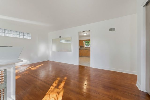 119 N Wille Street, Mount Prospect, IL 60056