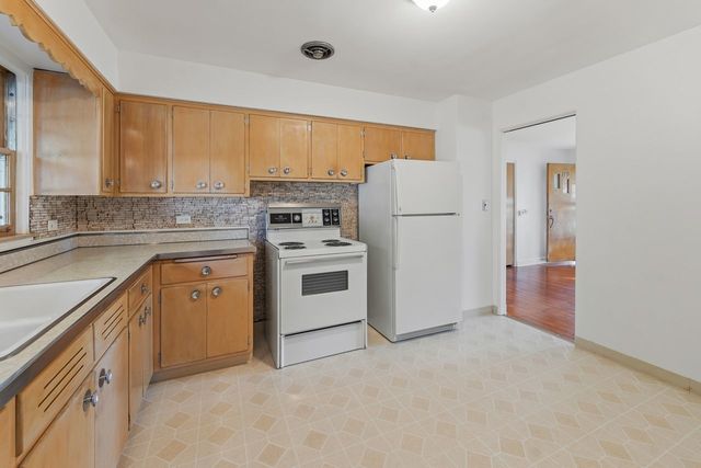 119 N Wille Street, Mount Prospect, IL 60056
