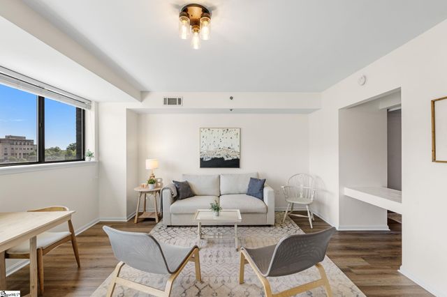 100 E Washington Street Unit 54, Greenville, SC 29601