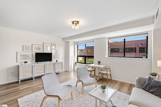 100 E Washington Street Unit 54, Greenville, SC 29601