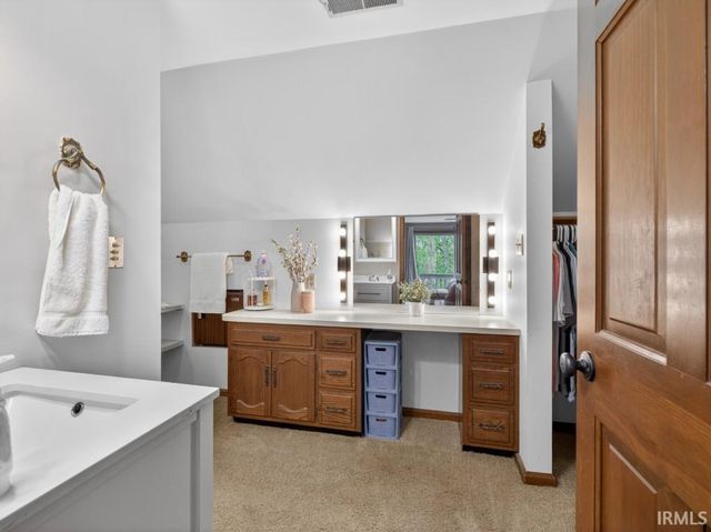17113 Platter Parkway, New Haven, IN 46774