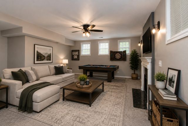 905 W Lawrence Avenue 1E, Chicago, IL 60640