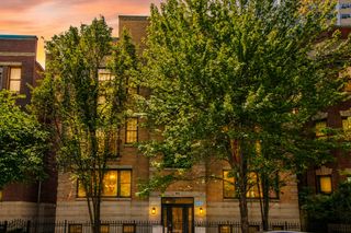 905 W Lawrence Avenue 1E, Chicago, IL 60640