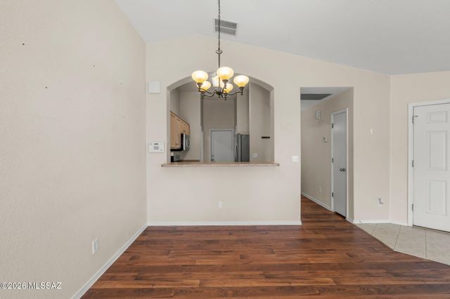 8116 E Lakeside Parkway, Tucson, AZ 85710
