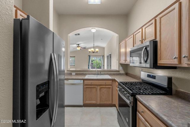 8116 E Lakeside Parkway, Tucson, AZ 85710