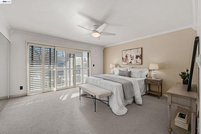 210 Sunspring Ct, Pleasant Hill, CA 94523