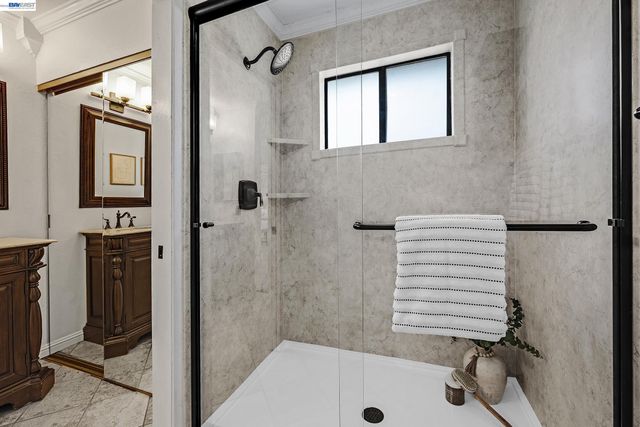 210 Sunspring Ct, Pleasant Hill, CA 94523