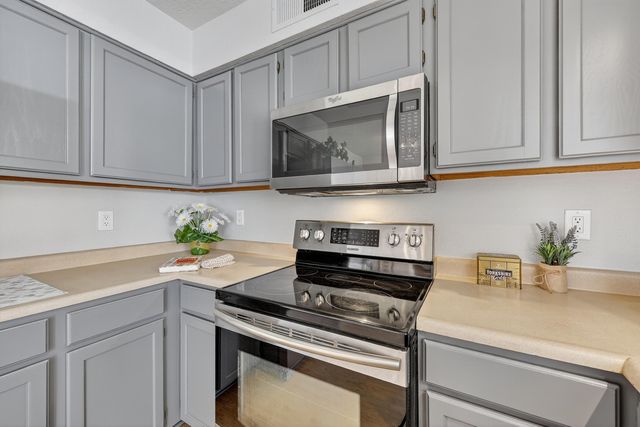 9505 COMANCHE Road NE, Albuquerque, NM 87111