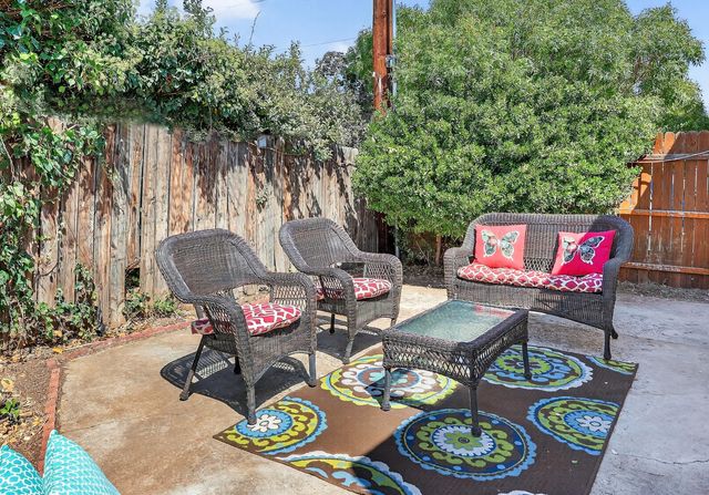 9505 COMANCHE Road NE, Albuquerque, NM 87111