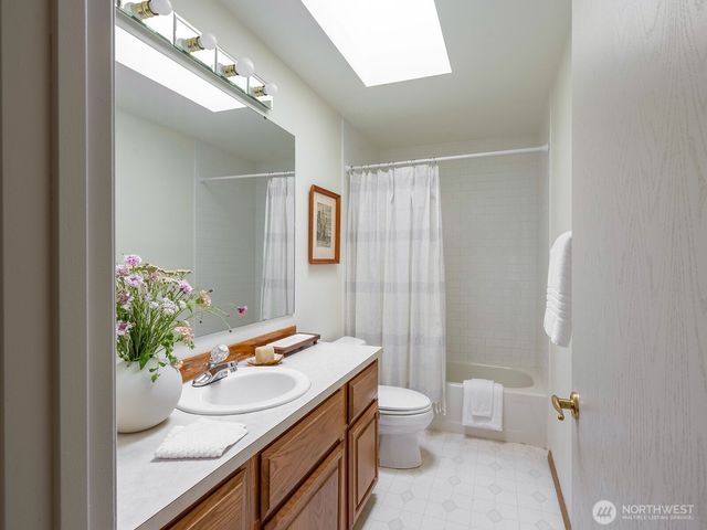 6105 75th Avenue Ct W, University Place, WA 98467