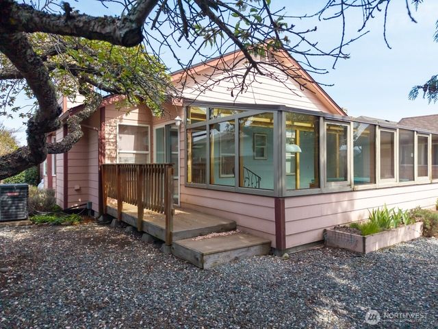 861 E Spruce, Sequim, WA 98382