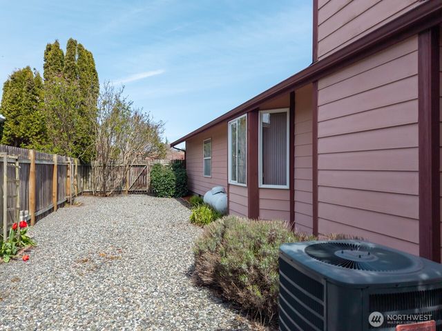 861 E Spruce, Sequim, WA 98382