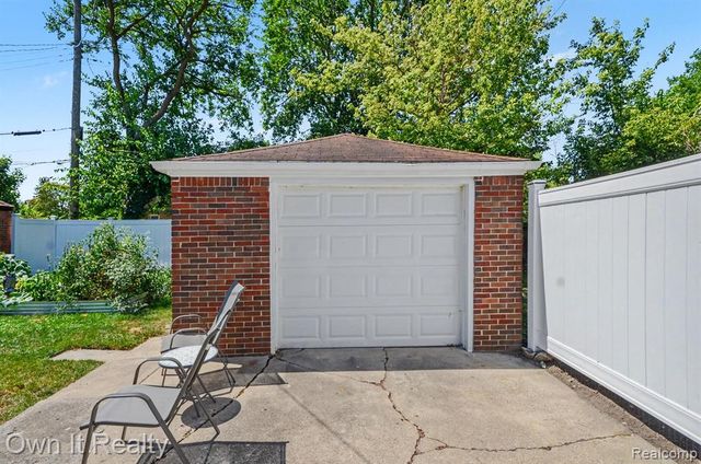 4001 Somerset Avenue, Detroit, MI 48224