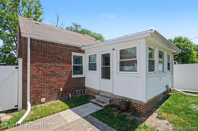 4001 Somerset Avenue, Detroit, MI 48224