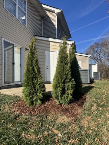 400 Shadow Glen Dr, Nashville, TN 37211