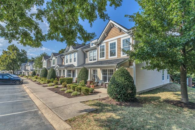 400 Shadow Glen Dr, Nashville, TN 37211