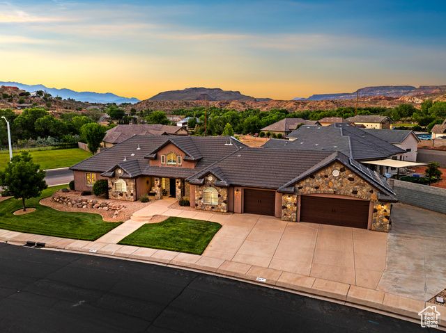 880 N 370 W, La Verkin, UT 84745