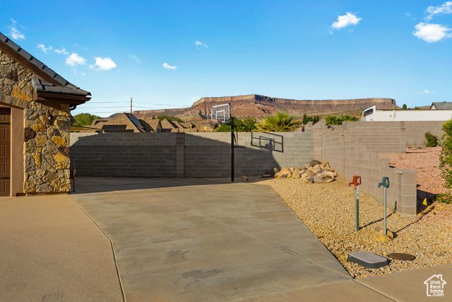 880 N 370 W, La Verkin, UT 84745