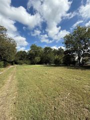 1721 N Hoard Avenue, Sherman, TX 75090