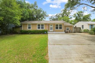105 Rue Max St, Pensacola, FL 32507