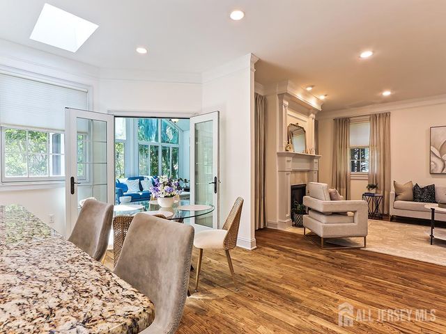 87 Leavitt Lane, Princeton, NJ 08540