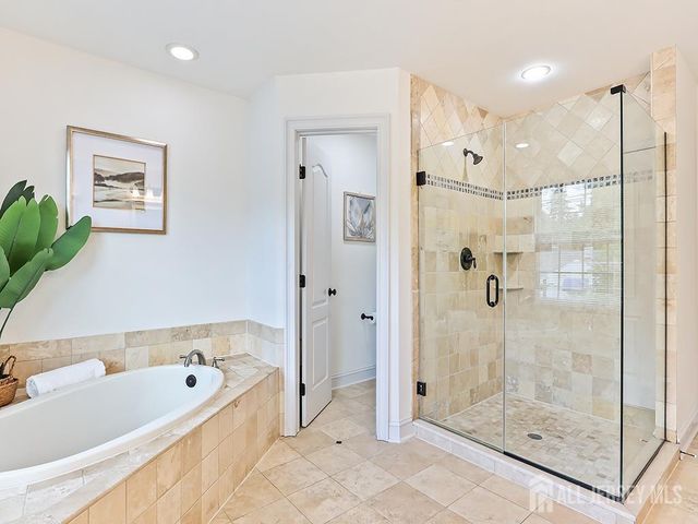 87 Leavitt Lane, Princeton, NJ 08540