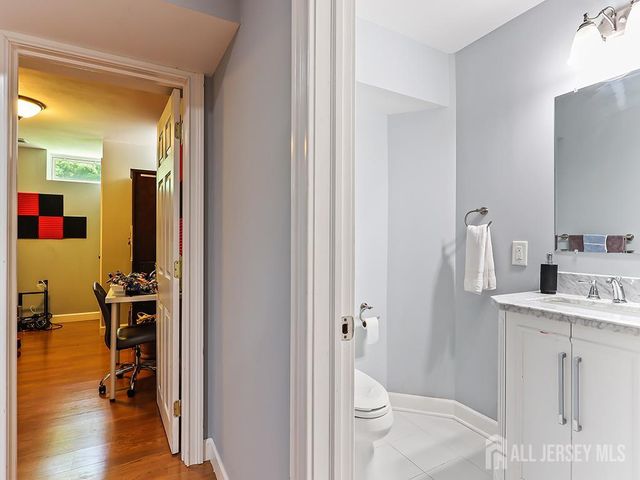 87 Leavitt Lane, Princeton, NJ 08540