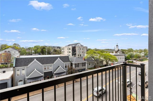 200 S Kirkwood Road 320, St Louis, MO 63122